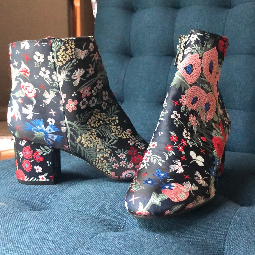 Silk Flower Booties - Picture 1 of 3